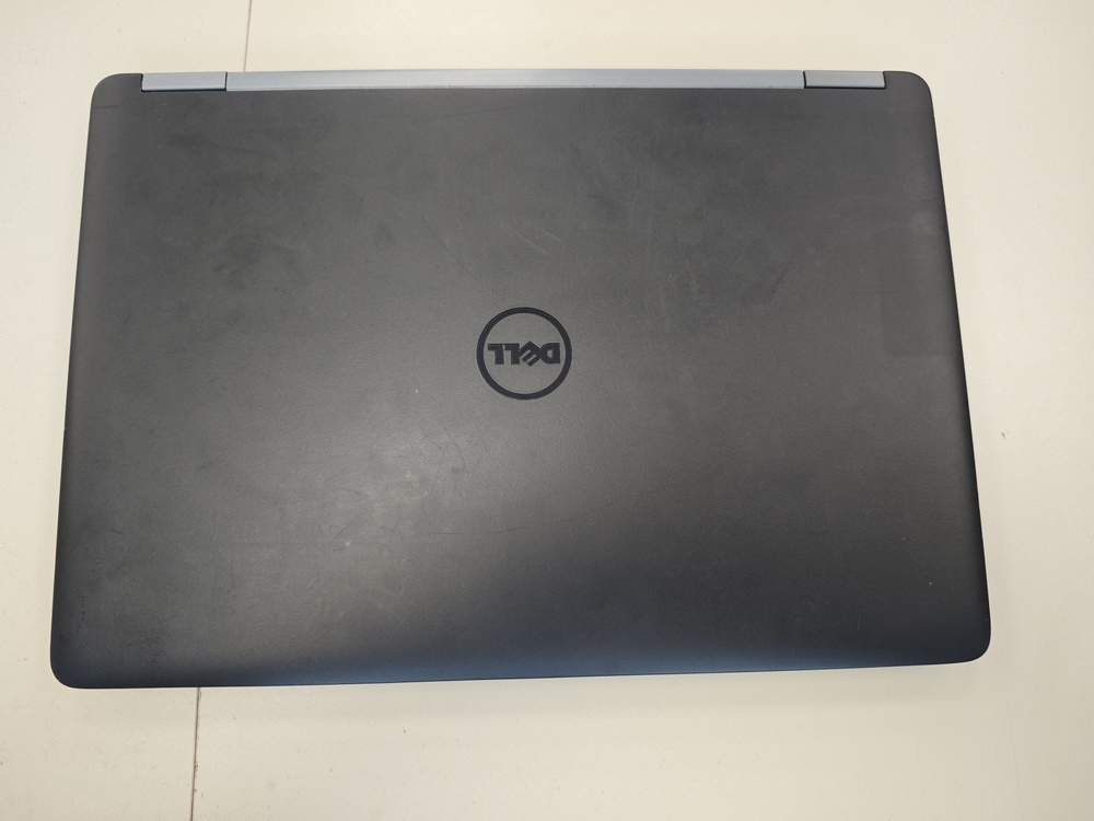 Ноутбук DELL 77QCMC; Core i5-6300U, HD Graphics, 8 Гб, 250 Гб, Нет