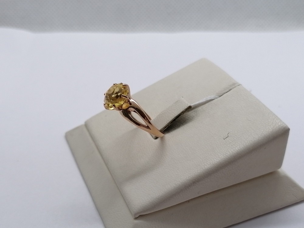 КОЛКМ585 КОЛЬЦО С КАМНЕМ (Au 585)