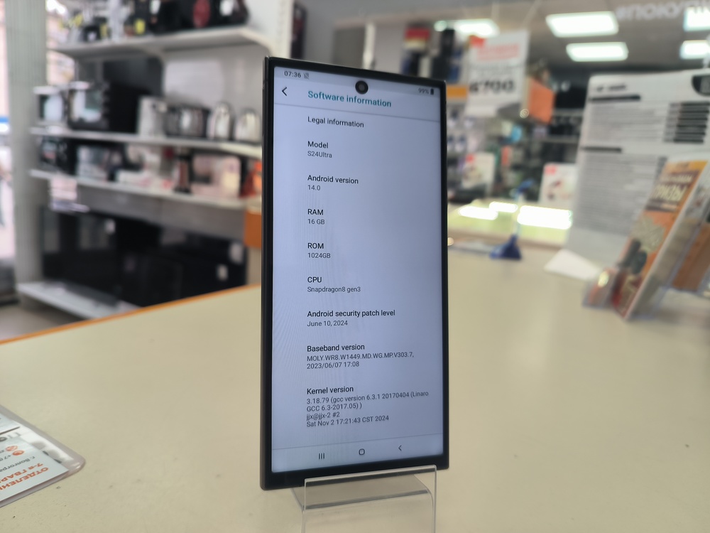 Смартфон Samsung Galaxy S24 Ultra 12/256