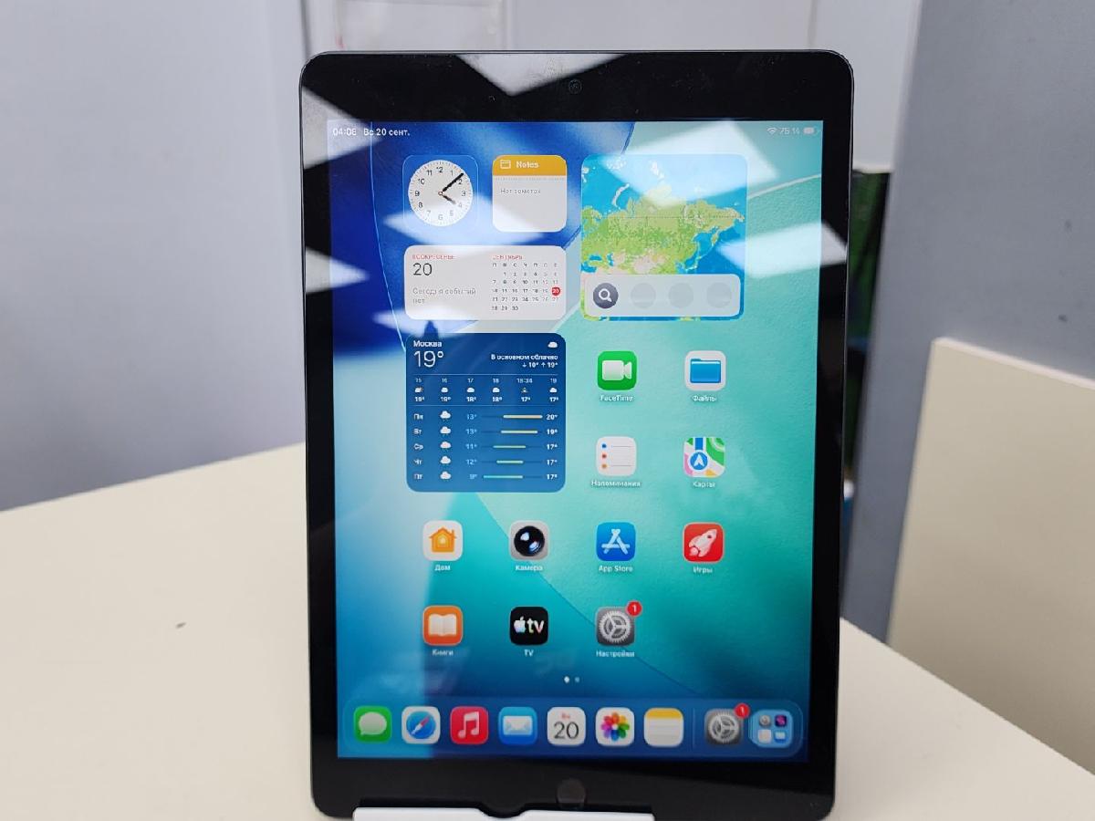 Планшет Apple iPad 9 64 ГБ (2021 A2602 (Wi-Fi)