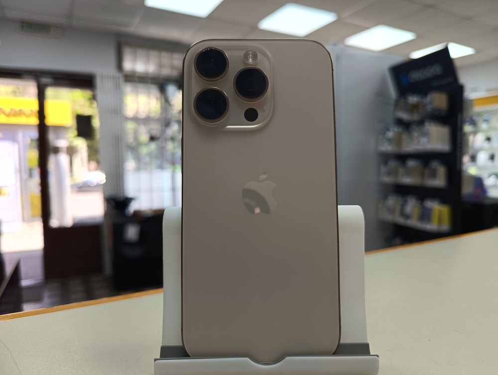 Смартфон Apple Iphone 16 Pro 128Gb