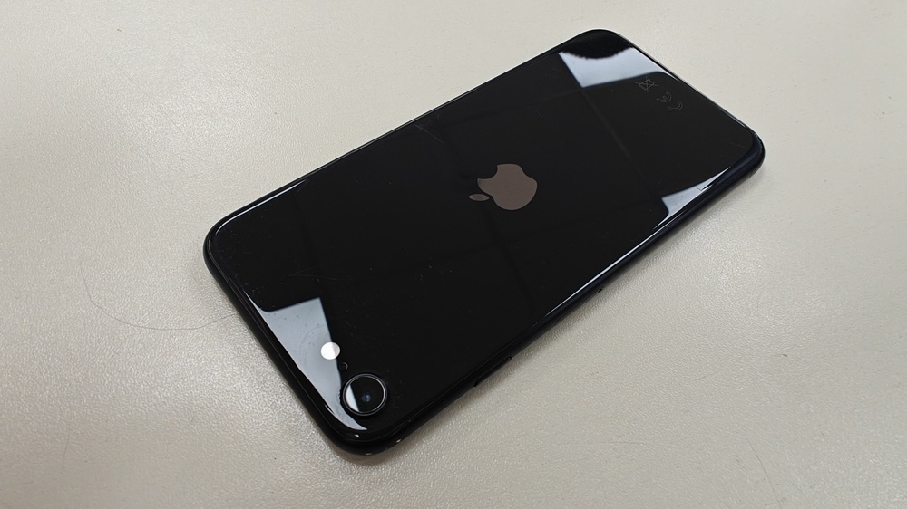 Смартфон Apple iPhone SE 2020 128Gb