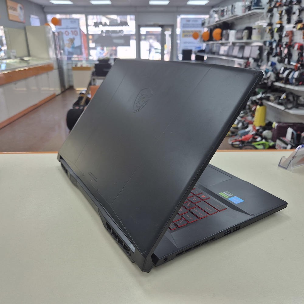 Ноутбук MSI Katana 17 B12U; Core I5-12450H, GeForce RTX 3050, 16 Гб, 500 Гб, Нет