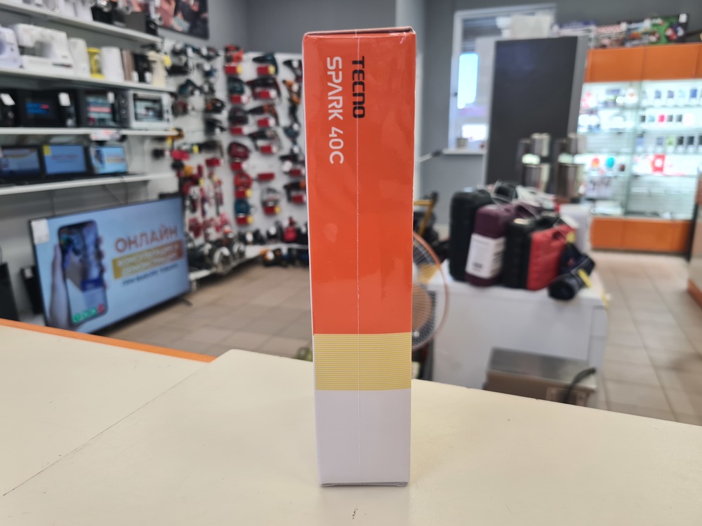 Смартфон Tecno Spark 40C 8/128