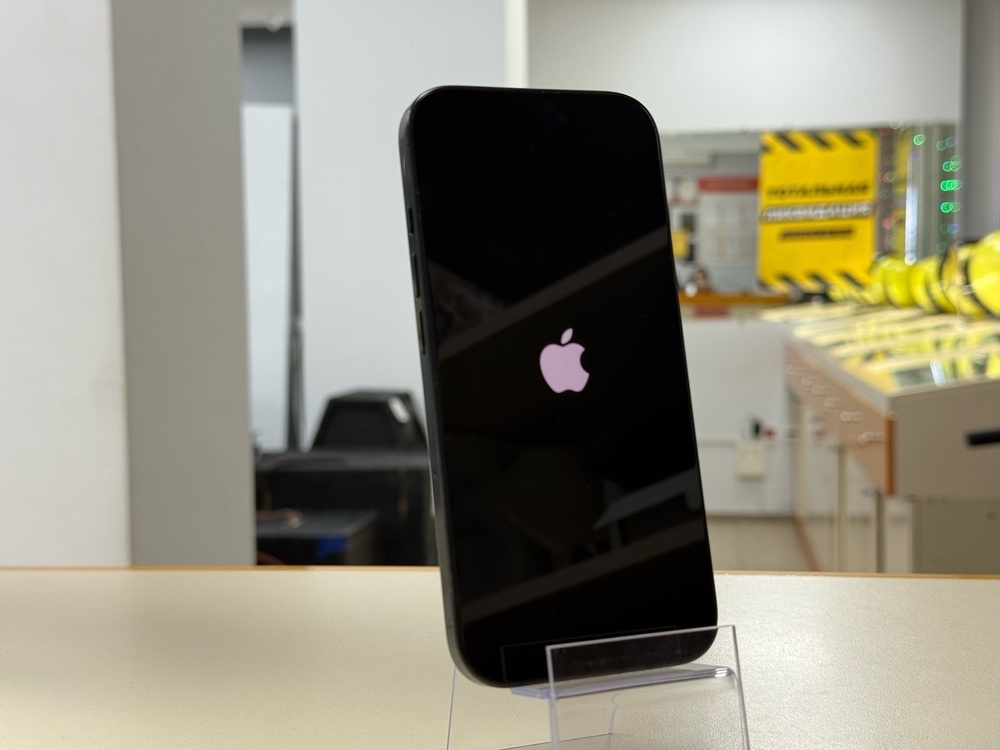 Смартфон Apple Iphone 16 Pro 256Gb