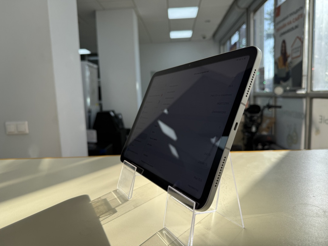 Планшет Apple iPad 10 256 ГБ (2022 A2757/A2777 (Wi-Fi + Cellular)