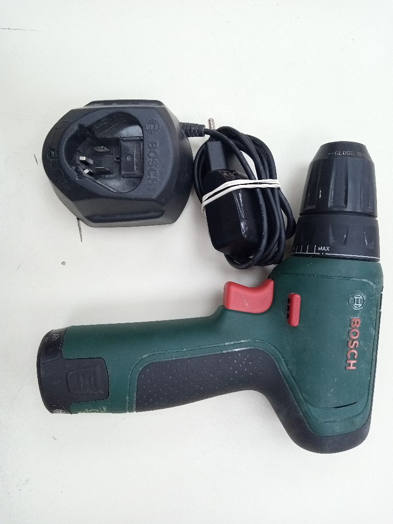 Шуруповерт Bosch EASY DRILL 1200