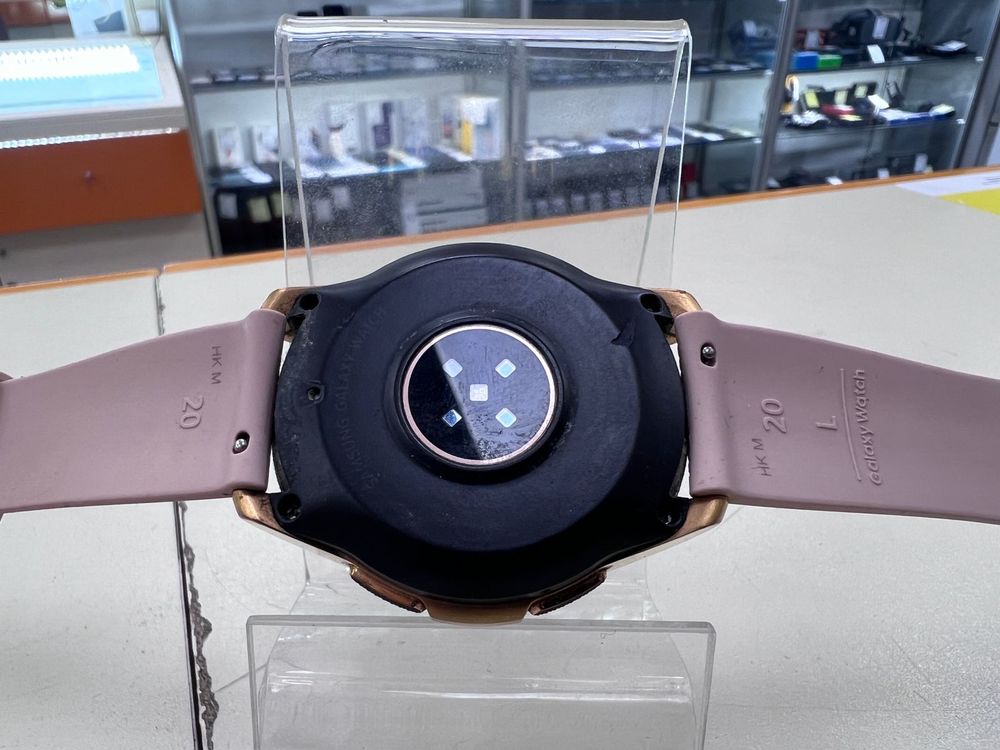 Смарт-часы Samsung Galaxy Watch