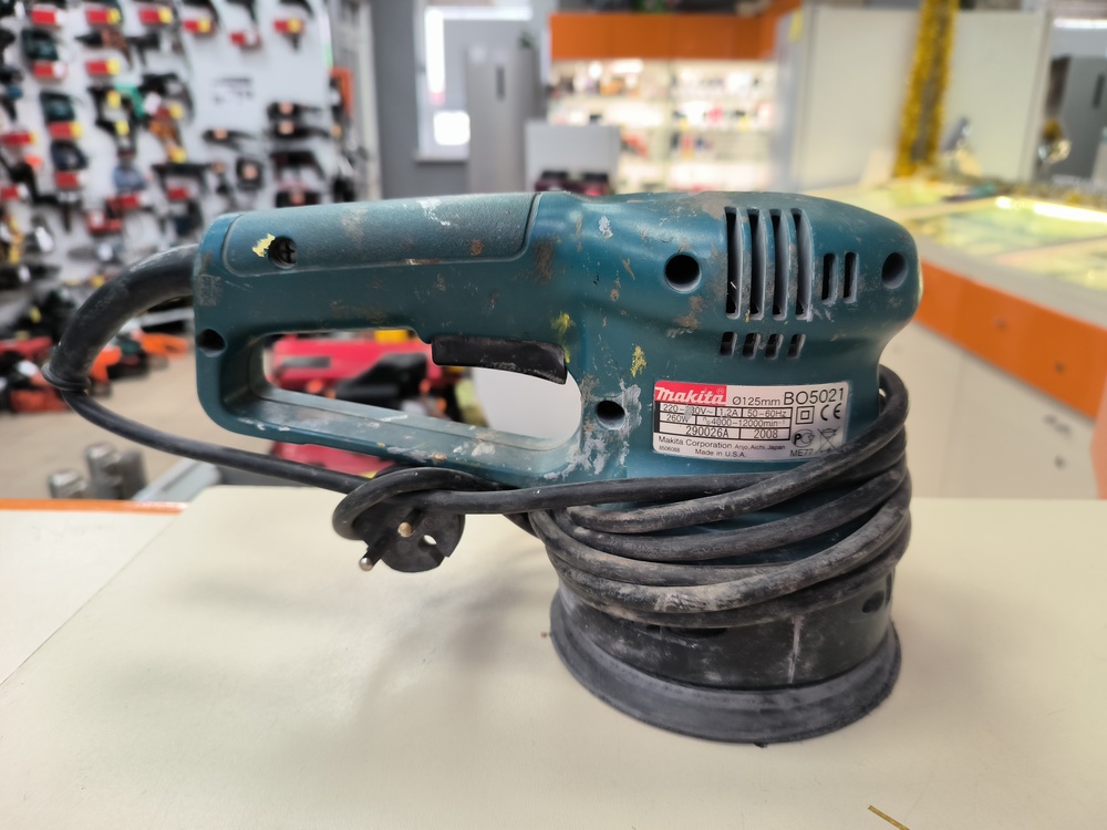 Шлифовальная машина Makita BO5021