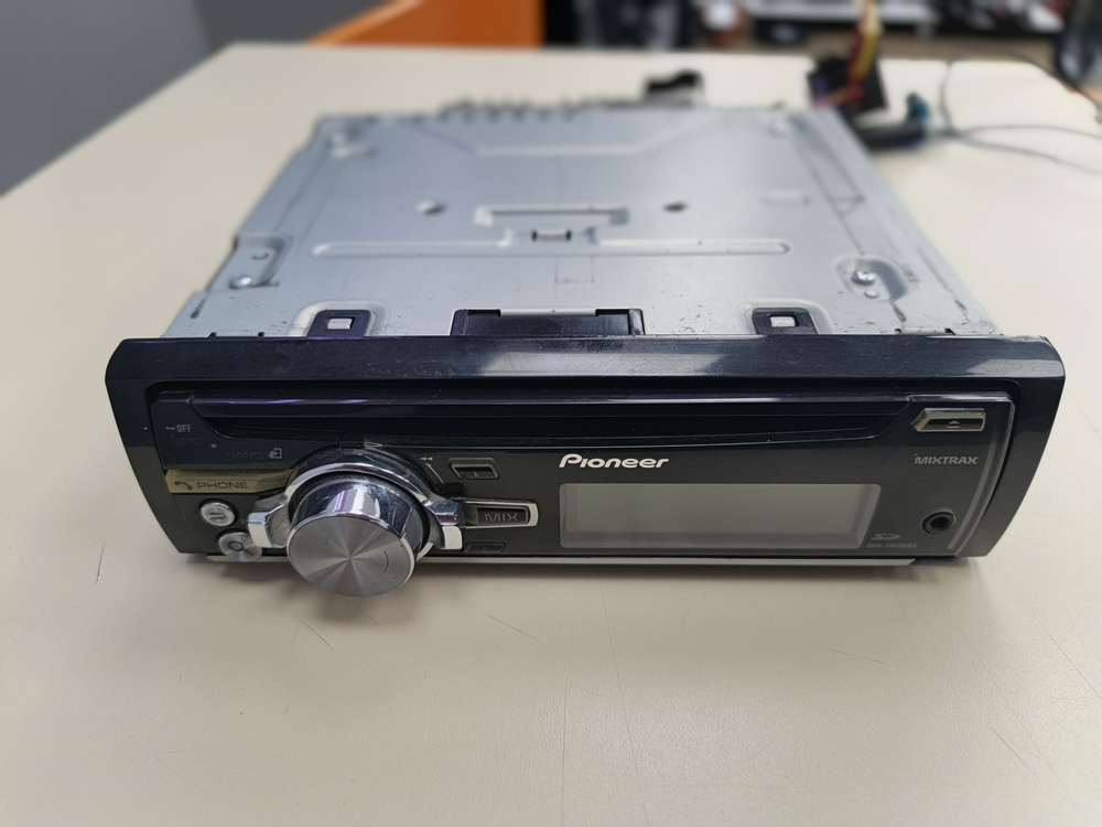 Автомагнитола Pioneer DEH-X8600BT