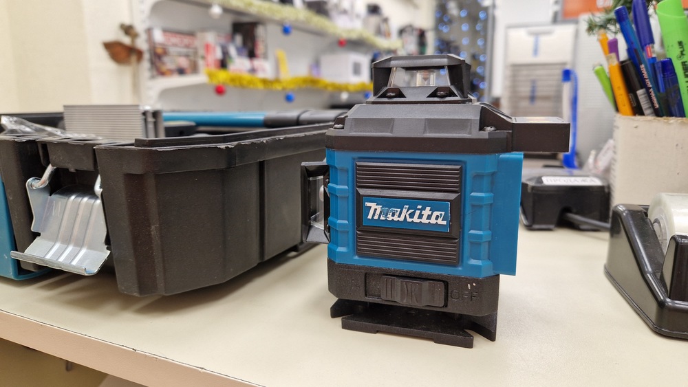 Нивелир Makita 4d laser level