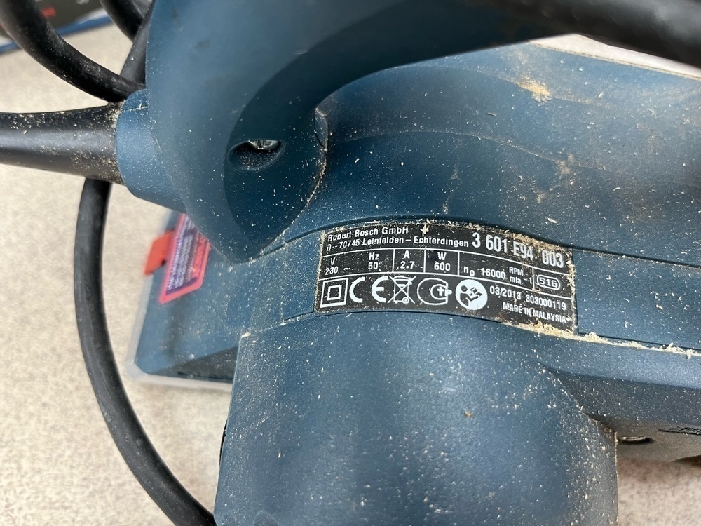 Электрорубанок Bosch GHO 15-82