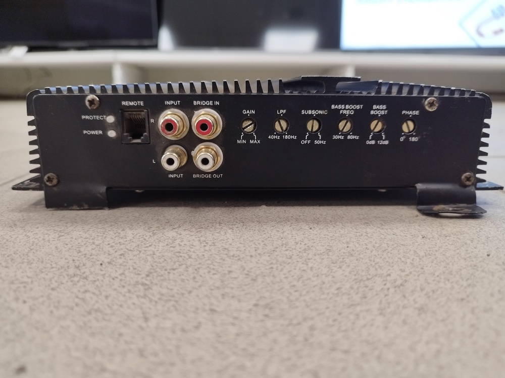 Моноблок Momo D-3000