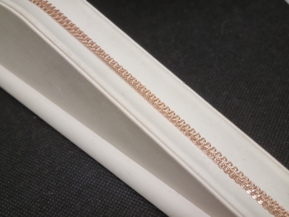 ЦЕПЬ ПУСТОТЕЛАЯ Лав (Au 585)