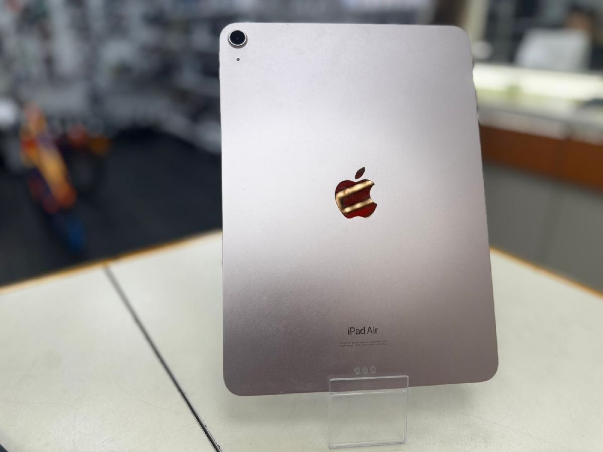 Планшет Apple iPad Air 5 64ГБ M1 (2022 A2588 (Wi-Fi)