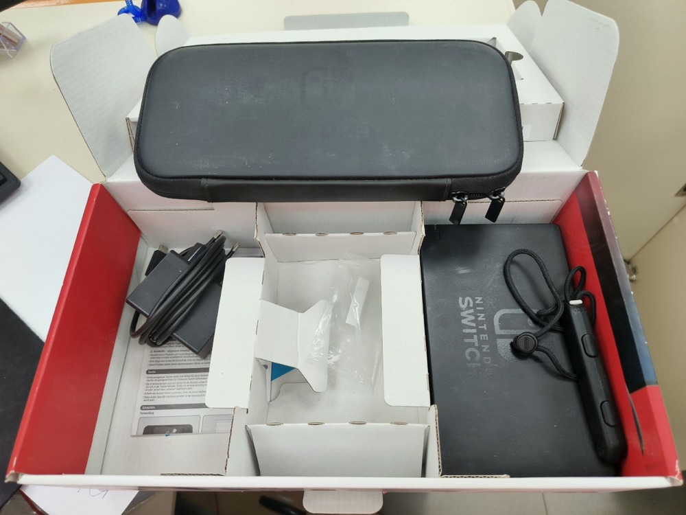 Игровая приставка Nintendo Switch