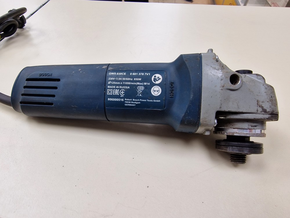 Угловая шлифмашина Bosch GWS 850 СЕ