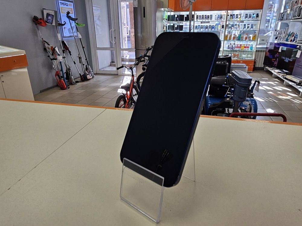 Смартфон Apple iPhone 12 64Gb