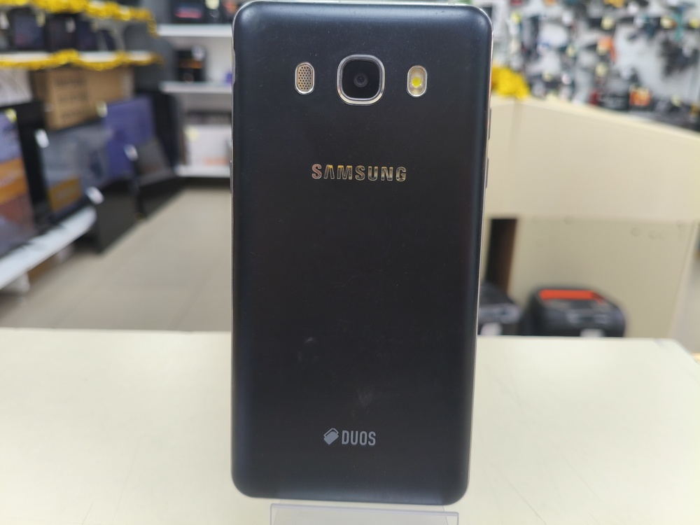 Смартфон Samsung Galaxy J5 2016 2/16