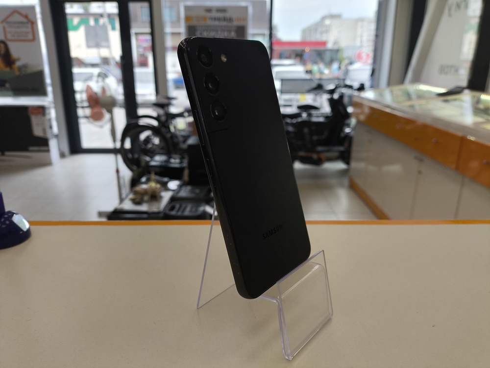 Смартфон Samsung Galaxy S22 8/128