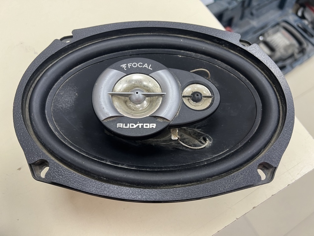 Автоакустика передняя Focal 690 ca1