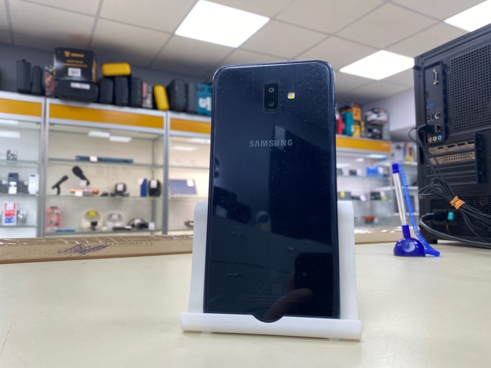 Смартфон Samsung Galaxy J6+ (2018) 2/32