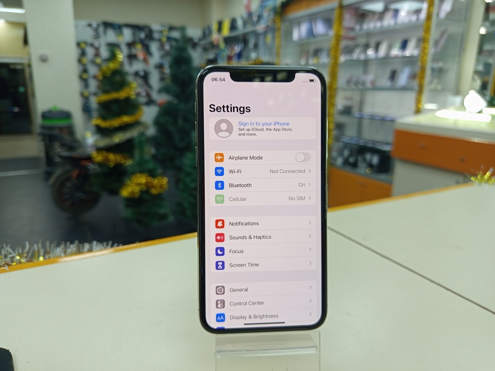 Смартфон Apple iPhone X 64Gb