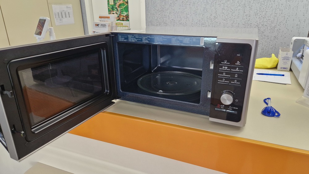 Микроволновая печь Samsung MG23F302TQS