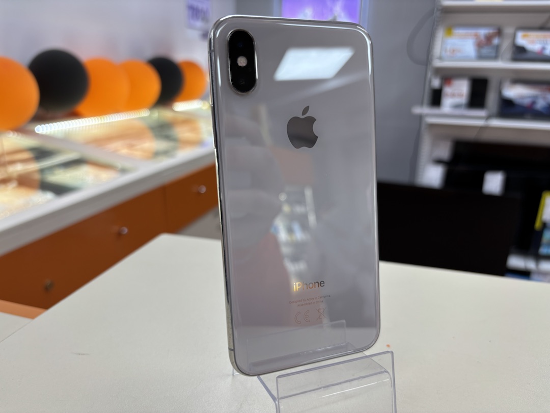 Смартфон Apple iPhone X 64Gb