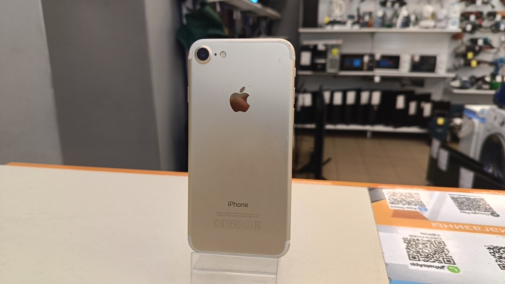 Смартфон Apple iPhone 7 32Gb