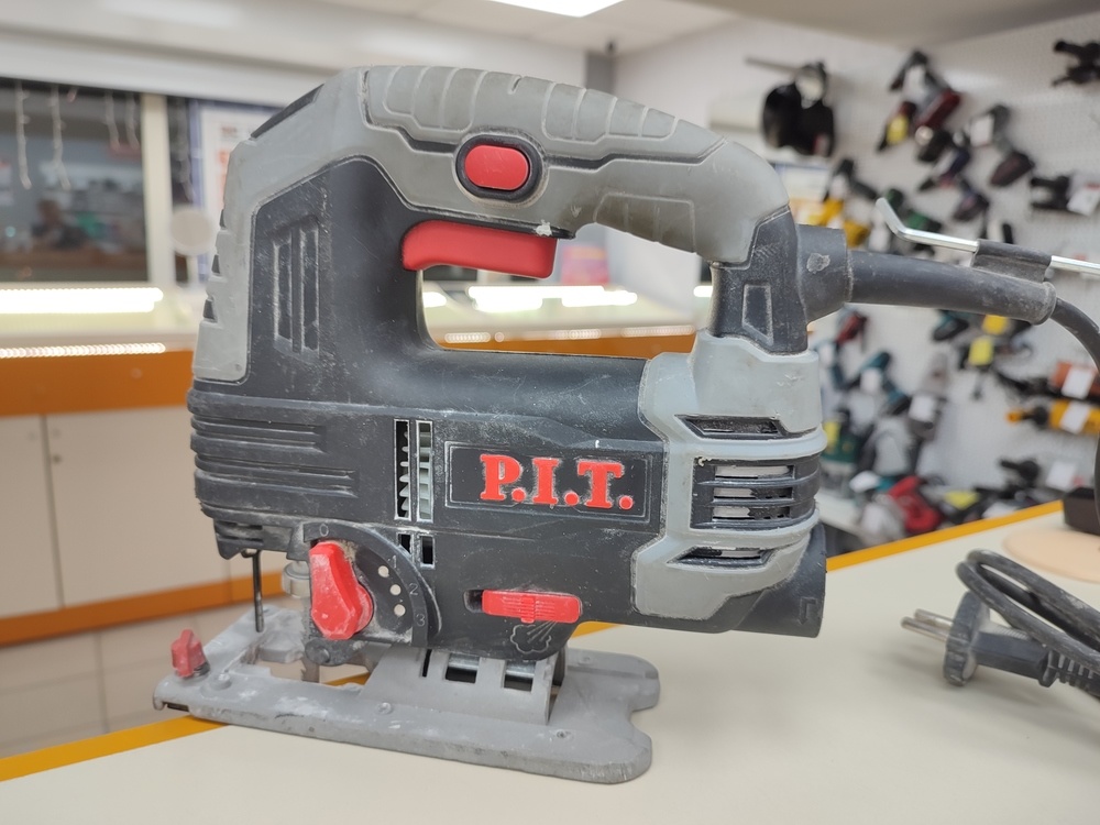 Лобзик P.I.T. PST70-C1