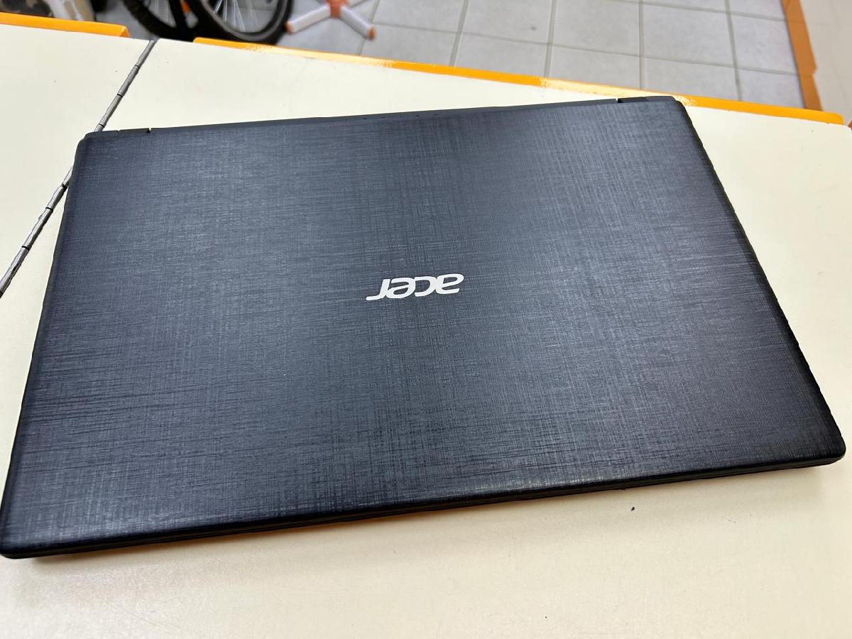 Ноутбук Acer; Core i3-7020U, Intel HD Graphics 620, 12 Гб, 120 Гб, Нет