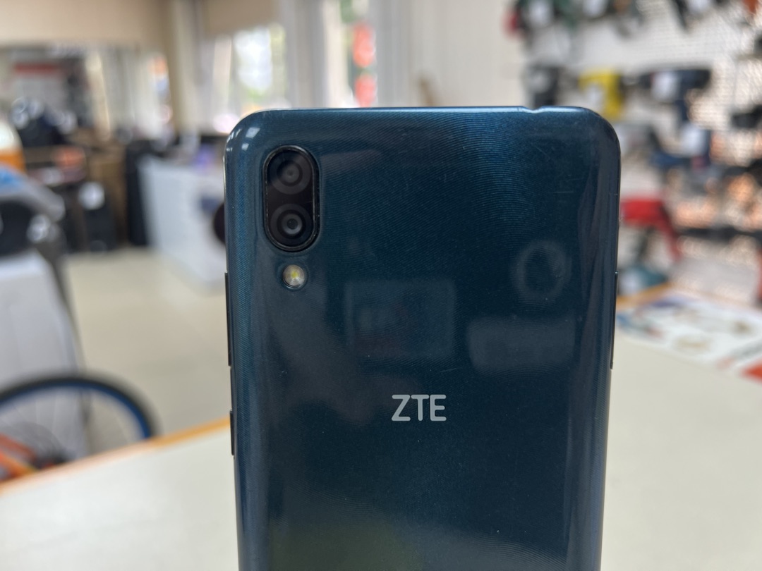 Смартфон ZTE Blade A51 Lite 2/32