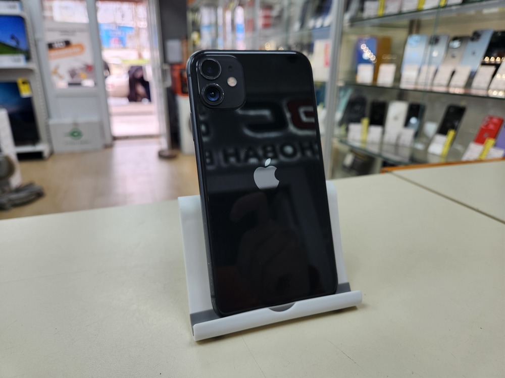 Смартфон Apple iPhone 11 128Gb