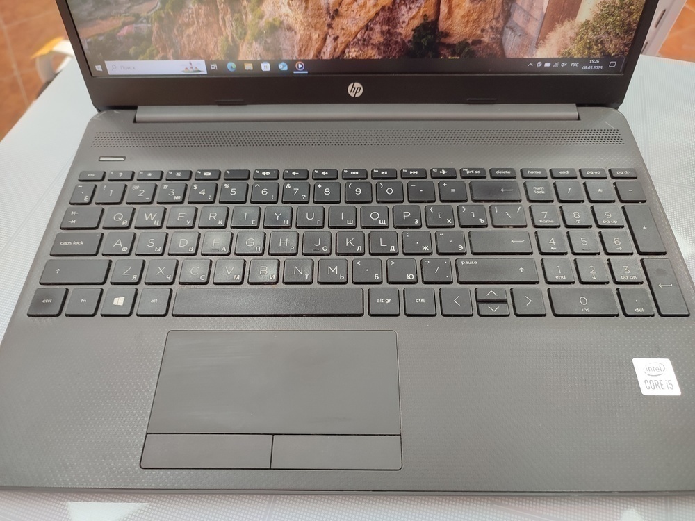 Ноутбук HP; Core i5-1035G1, HD Graphics, 8 Гб, 250 Гб, Нет