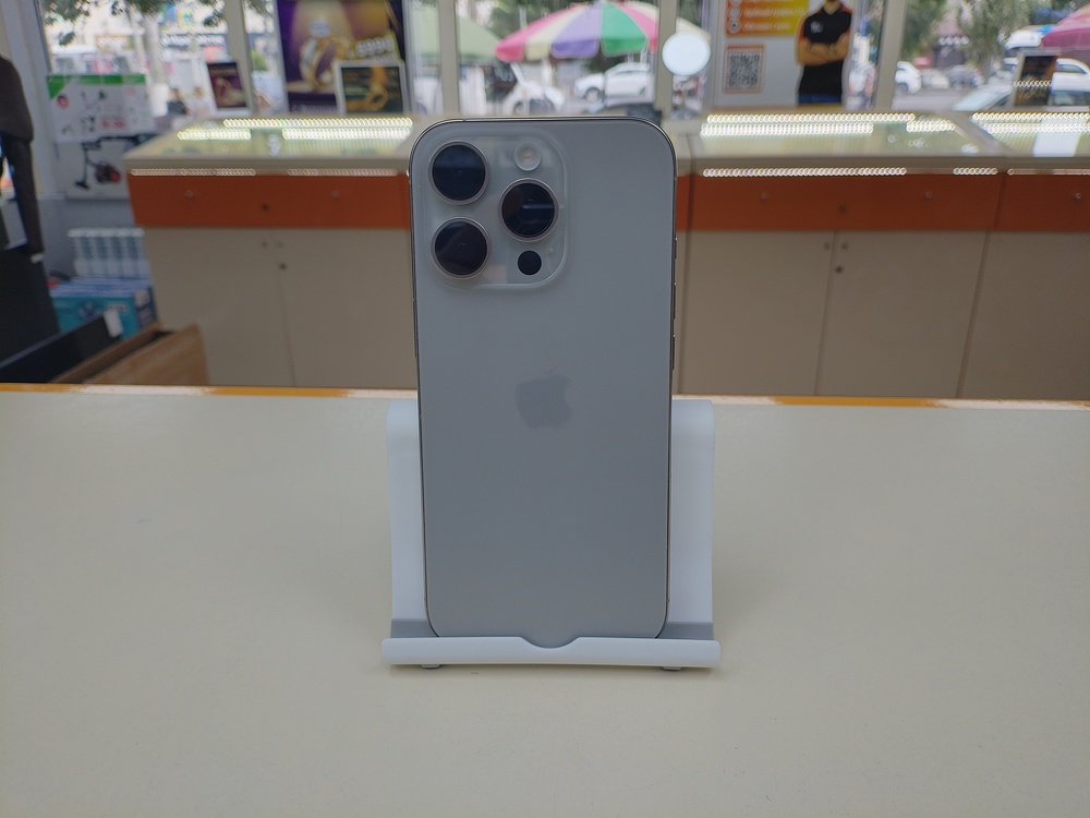 Смартфон Apple Iphone 16 Pro 128Gb