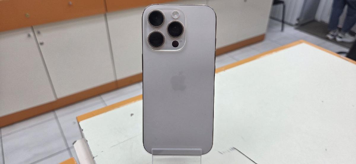 Смартфон Apple Iphone 16 Pro 256Gb