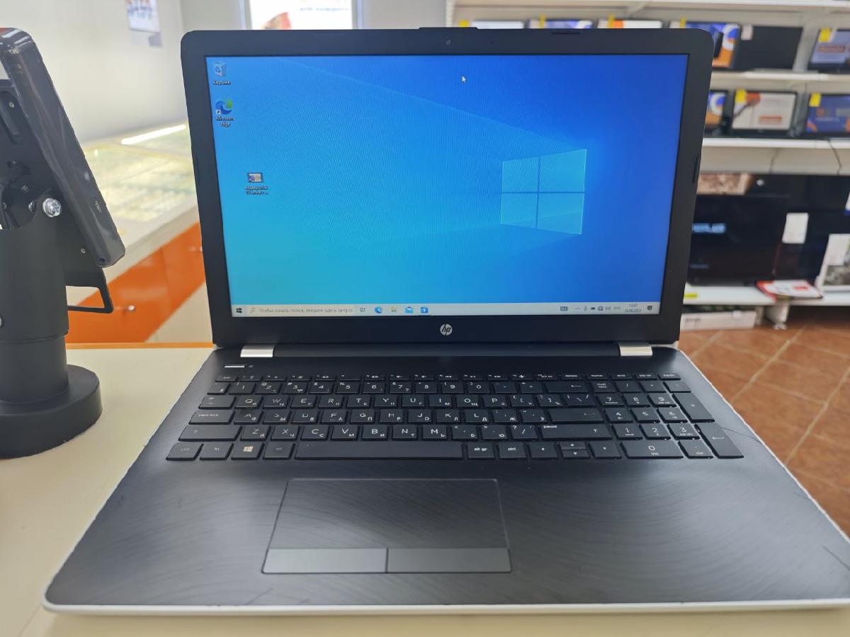 Ноутбук HP; A10-9620P, Radeon R7 M340, 8 Гб, 500 Гб, Нет