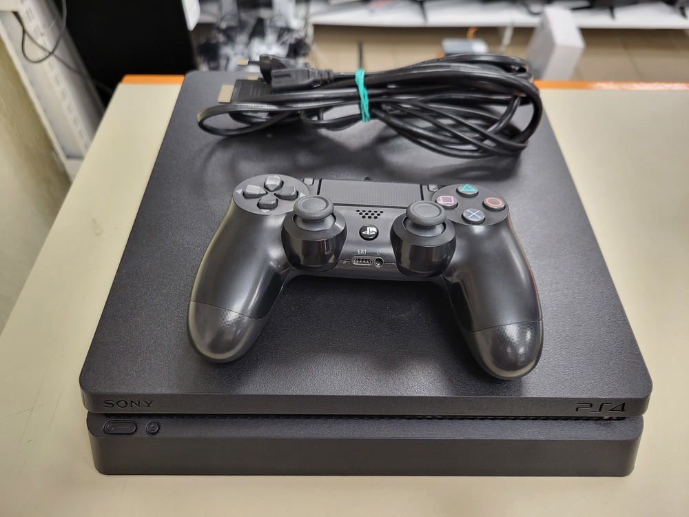 Игровая приставка PlayStation 4 Slim 500GB