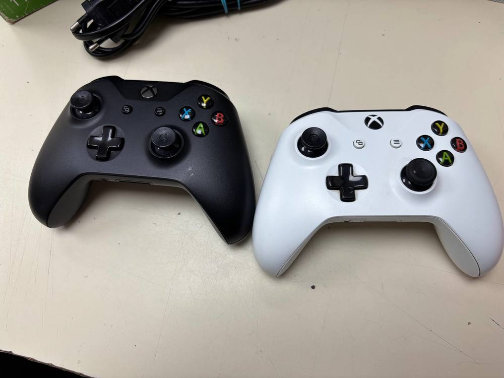 Игровая приставка Xbox One S 1TB