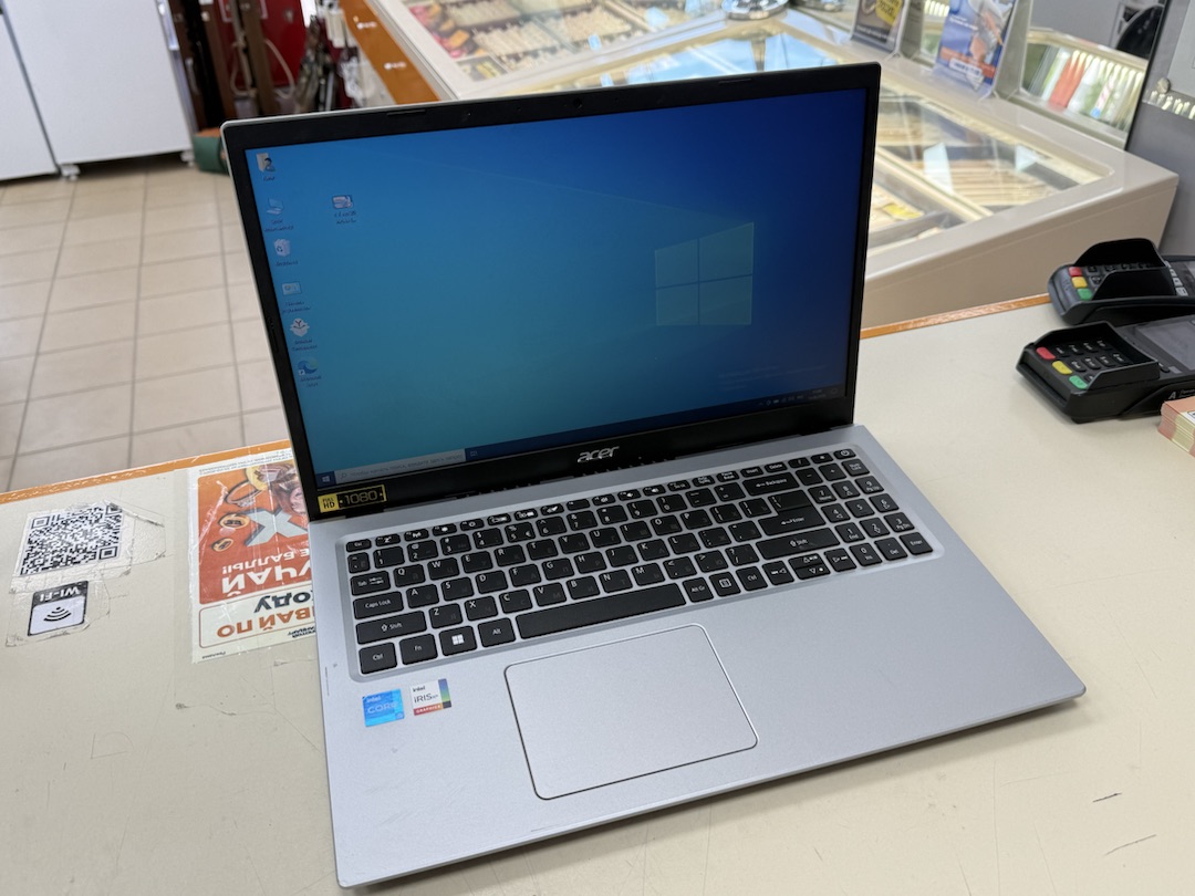 Ноутбук Acer; Core i5-1135G7, Iris(R) Xe Graphics, 8 Гб, 120 Гб, Нет
