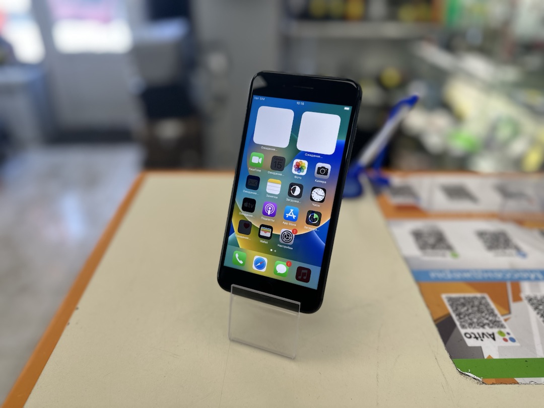 Смартфон Apple iPhone 8 Plus 64Gb