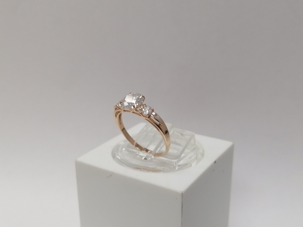 КОЛЬЦО С КАМНЯМИ (Au 585)