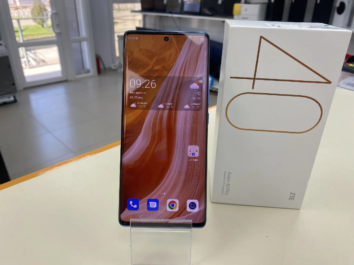 Смартфон ZTE AXON 40 PRO 8/128