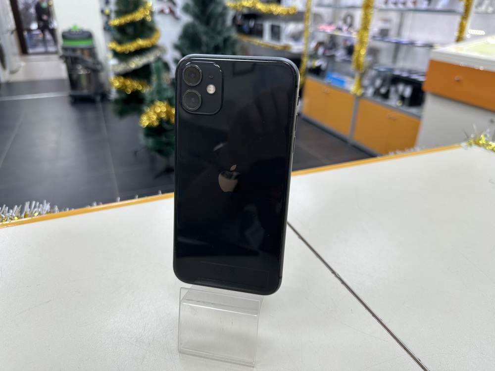 Смартфон Apple iPhone 11 64Gb