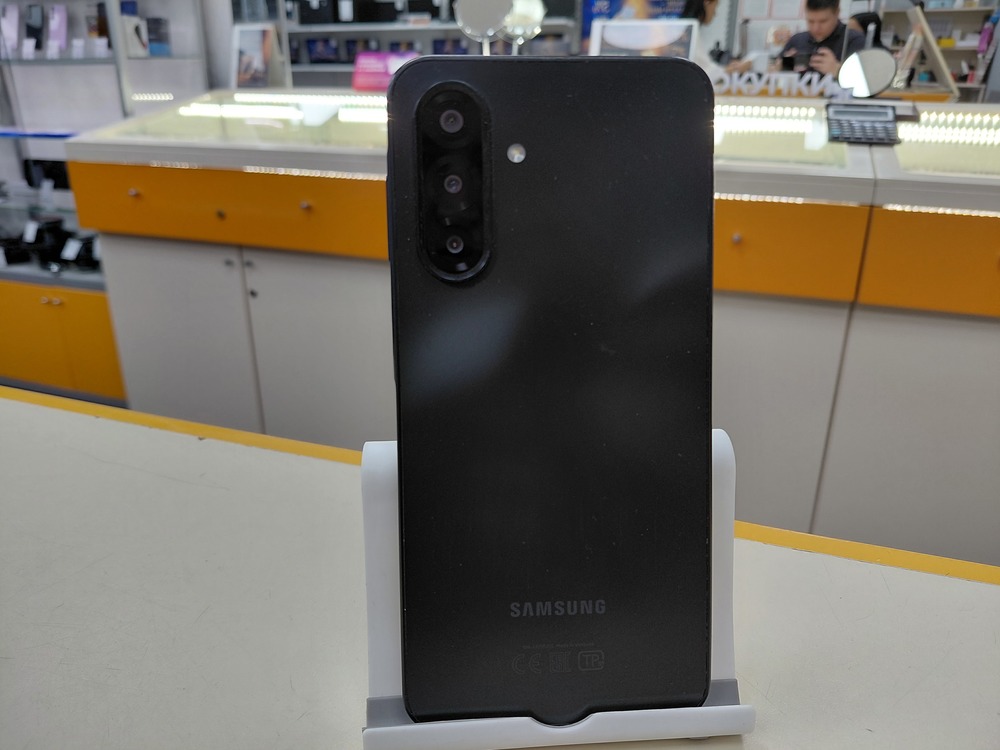 Смартфон Samsung Galaxy A17 8/256