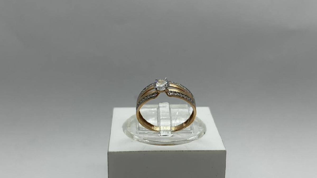 КОЛЬЦО С КАМНЯМИ (Au 585)