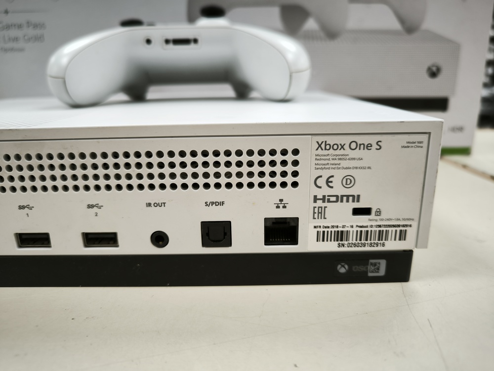 Игровая приставка Xbox One S 1TB