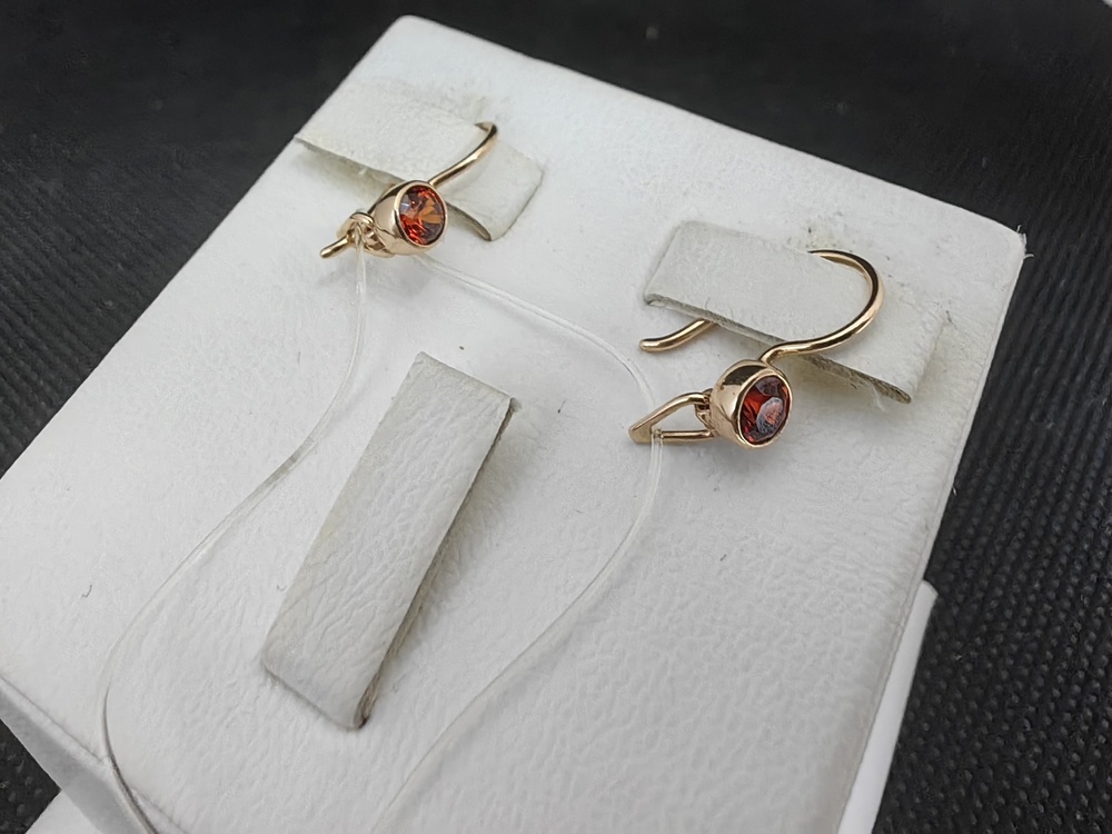 СЕРЬГИ ПЕТЕЛЬКА с камнем (Au 585)