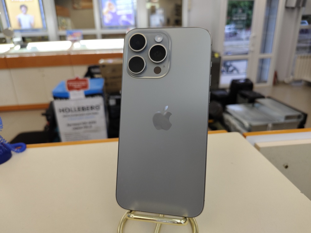 Смартфон Apple iPhone 15 Pro Max 256Gb